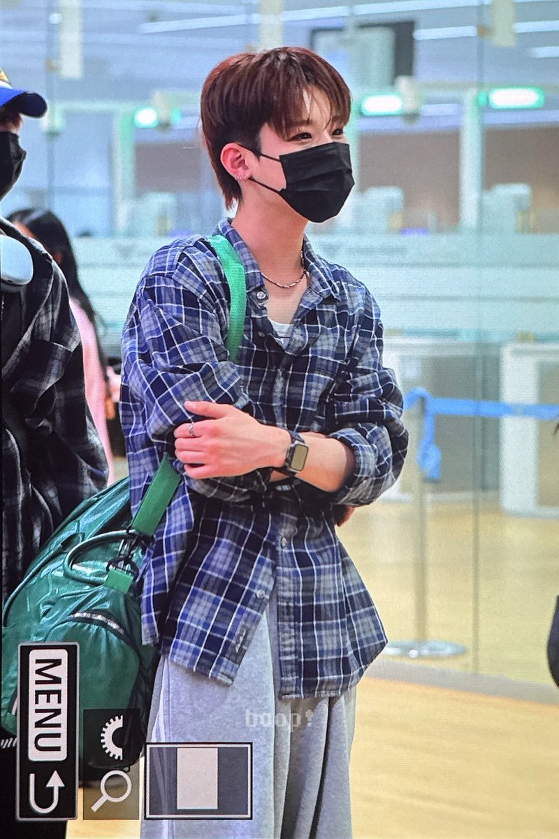 boopx316's tweet photo. 260628

너두 수고했엉🫳🏻

#XODIAC #LEX #렉스 https://t.co/jmmlcrkX0N