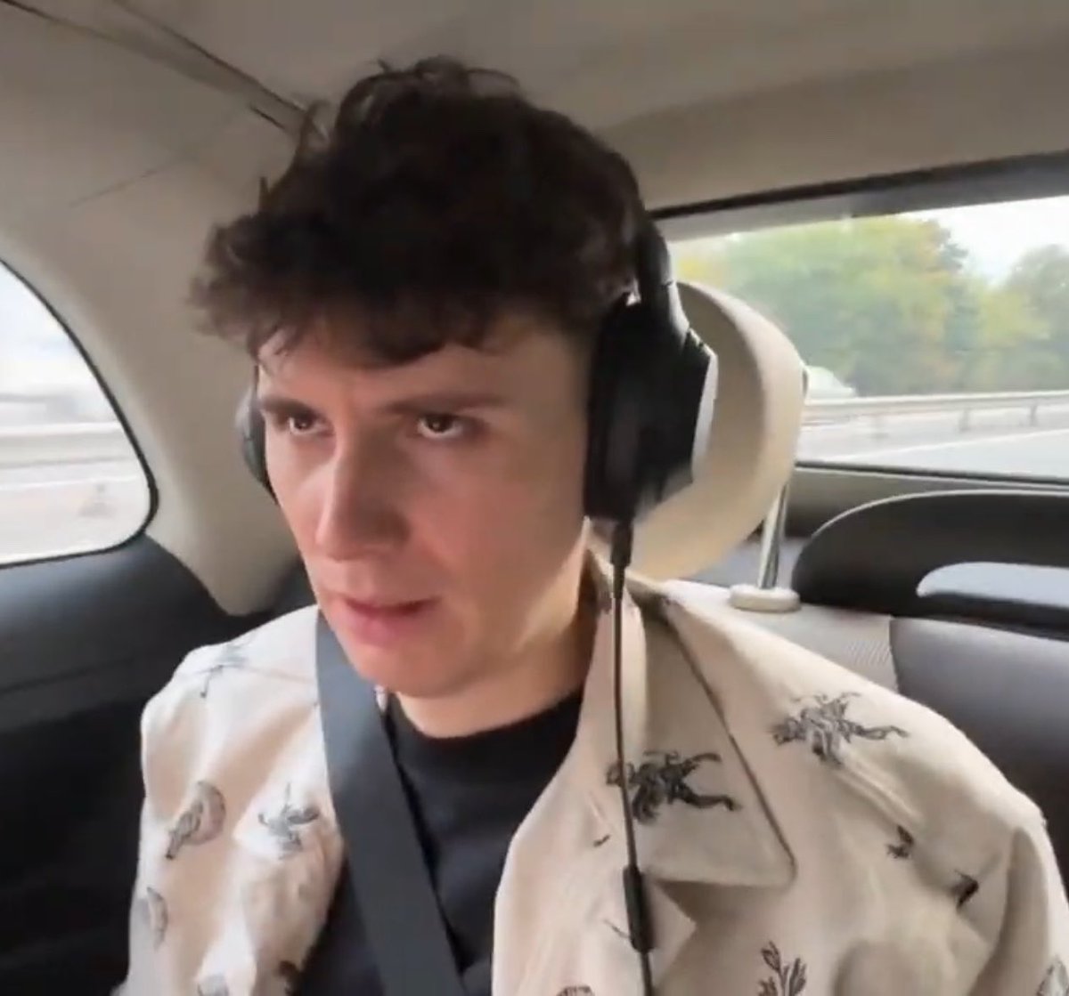 elio 📽️!? | is meeting dnp?? tweet media