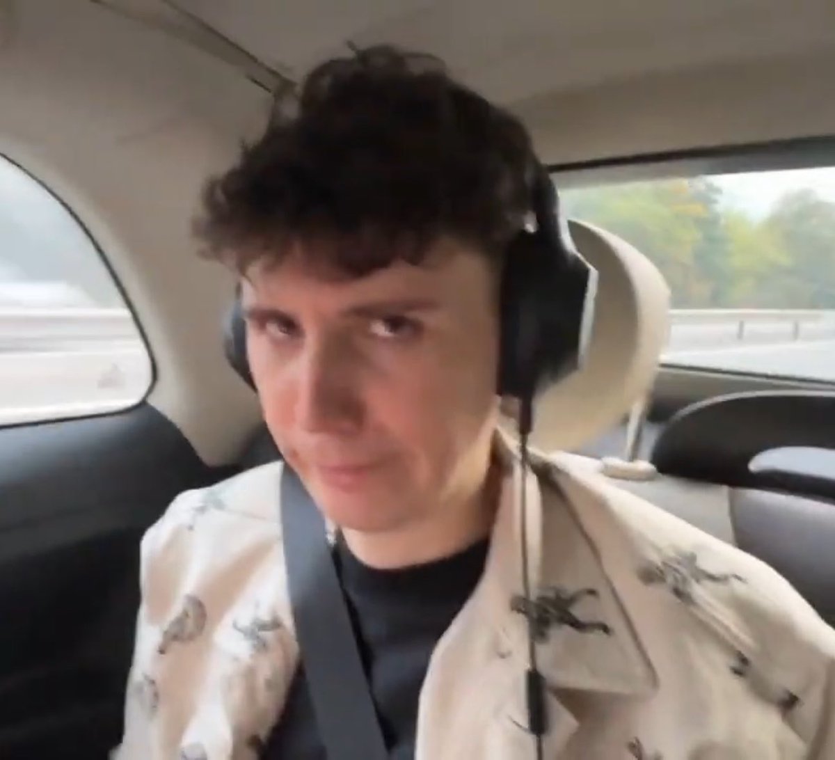 elio 📽️!? | is meeting dnp?? tweet media