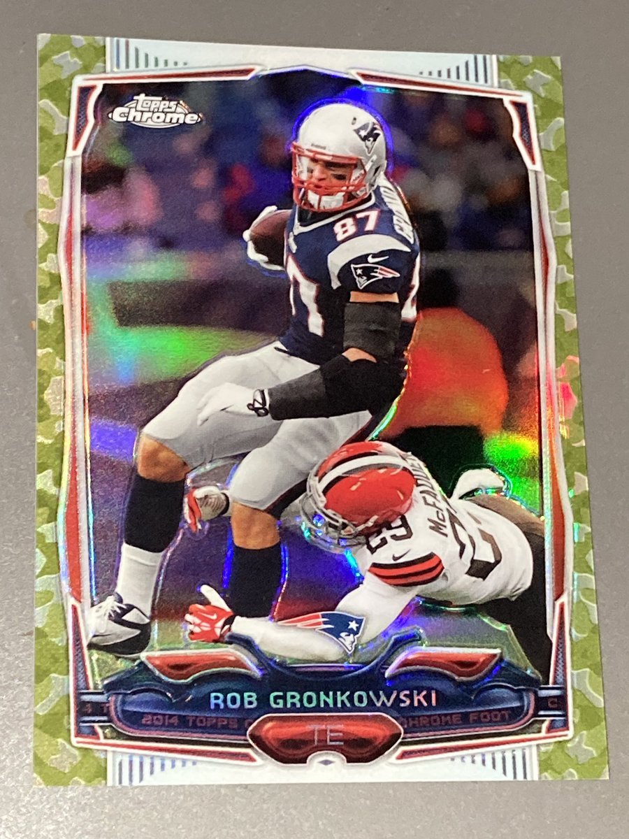 ICanTakeItSub's tweet photo. @CardPurchaser Gronk Mini Camo /99. Just pulled last week $25 https://t.co/FqD16VvuwB