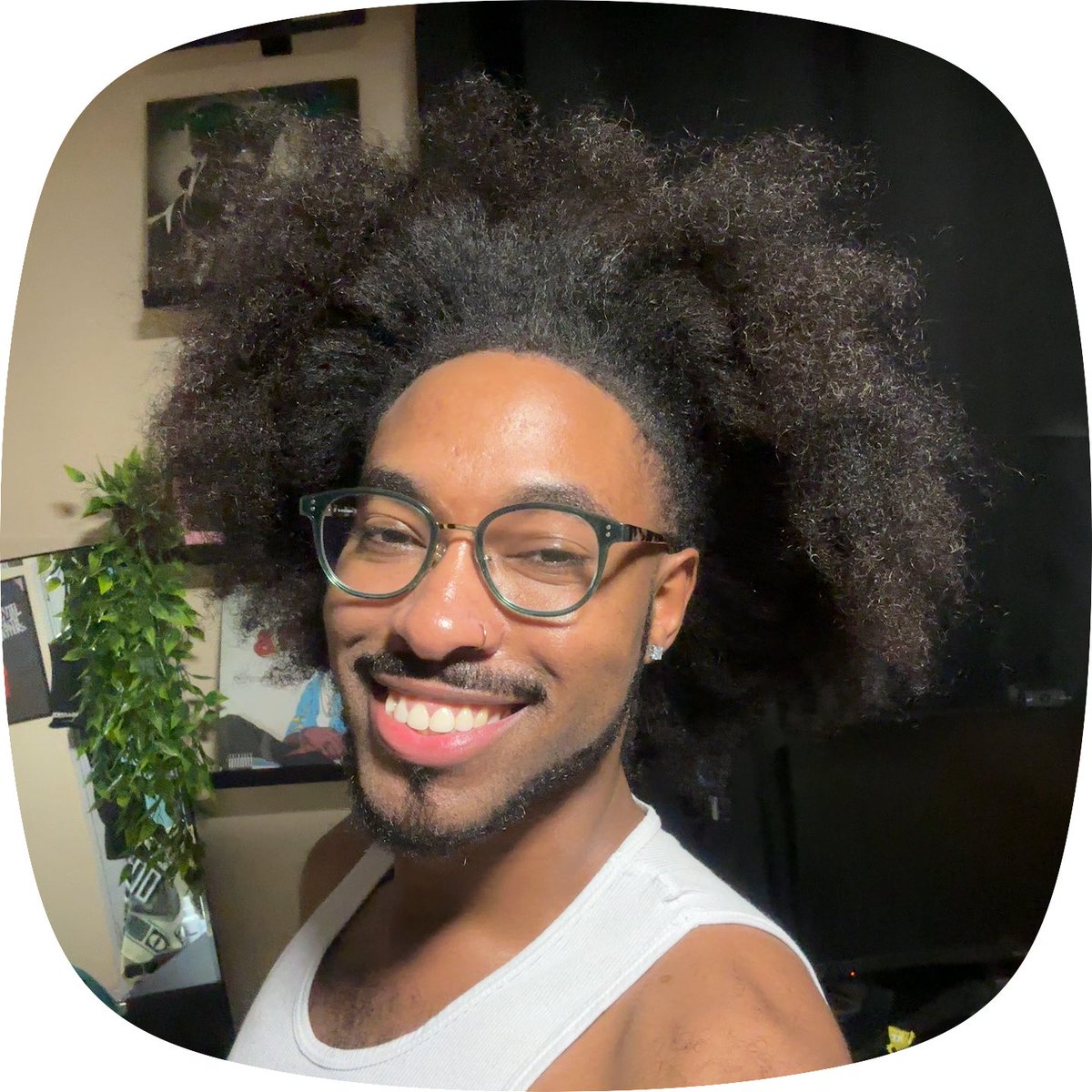 flawedmasterpi1's tweet photo. “The bigger the hair the more we care” https://t.co/nlfRjuj1W2