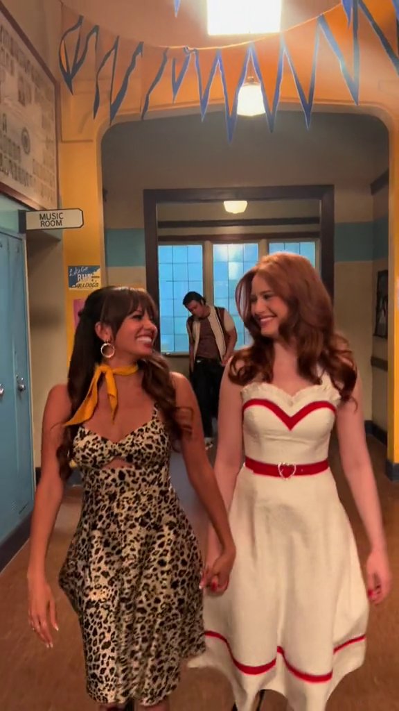 madnessathinker's tweet photo. 🥹👯‍♀️ https://t.co/hi0BNAb8d4