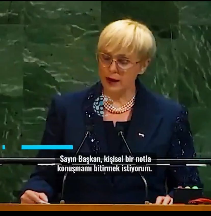 GERCEK_BU_2's tweet photo. Slovenya Başbakan Yardımcısı Nataša Pirc Musar:

"Holokost'u durdurmadık. 

Ruanda'daki soykırımı durdurmadık. 

Srebrenitsa'daki soykırımı durdurmadık. 

Gazze'deki soykırımı durdurmalıyız." https://t.co/N0X1og2Tr5