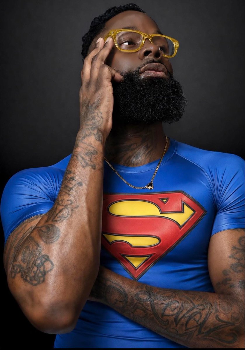 therealberryp's tweet photo. TheStandard❤️💙💛❤️💙💛❤️💙💛❤️💙💛

I used to think my purpose was to save everybody else... fix them, heal them, hold them together even when I was breaking apart.
But life taught me something different.
You can’t pour from a cup that’s still bleeding .#blackclarkkent #him https://t.co/nCGa18GdNJ