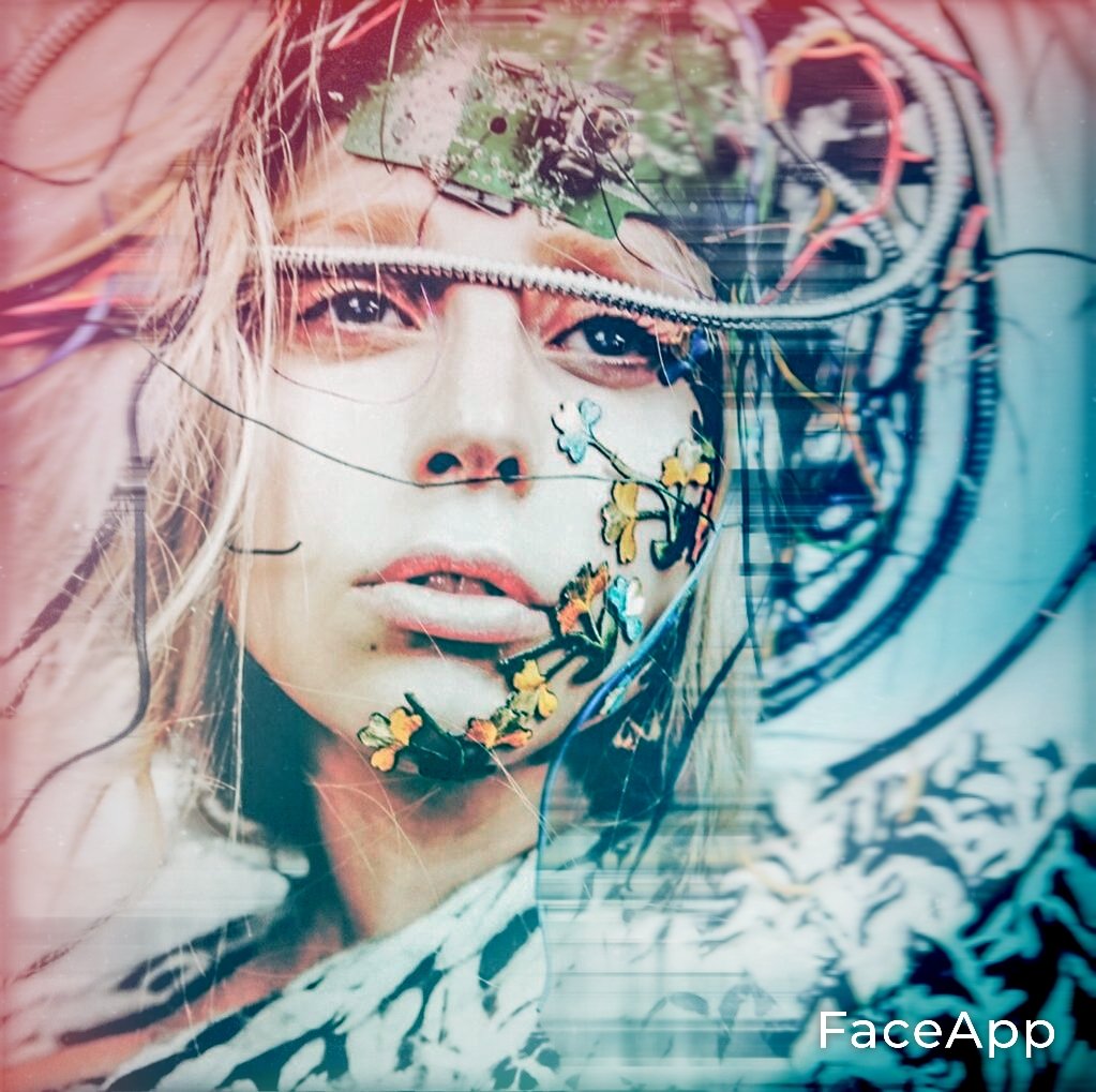 BentLogo's tweet photo. my pfp being a corny image that's edited on faceapp 😭 https://t.co/V2Yw87Oop9