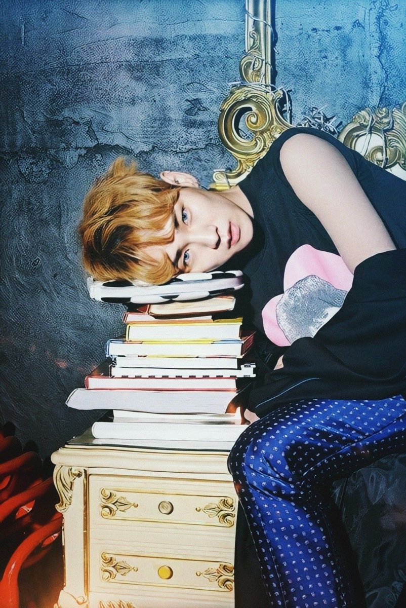 codekkb's tweet photo. this is for the veteran lockets How did you survive him https://t.co/qVN6pHGozZ