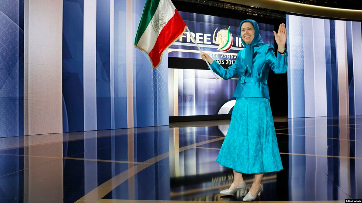 hoori_seyyedi's tweet photo. پاسخ به آنهایی که می پرسند چرا درود بر رجوی؟
«درود بر رجوی» فقط یک عبارت احساسی نیست. این نشانه یک مسیر است.
مسیرِ عبور از دیکتاتوری،
مسیرِ نفی شاه و شیخ،
مسیرِ رأی آزاد مردم،
مسیرِ برابری،
مسیرِ لغو اعدام،
و مسیرِ ایران آزاد.

#نه_شاه_نه_شیخ 
#درود_بر_رجوی https://t.co/9cUbsIwzKi