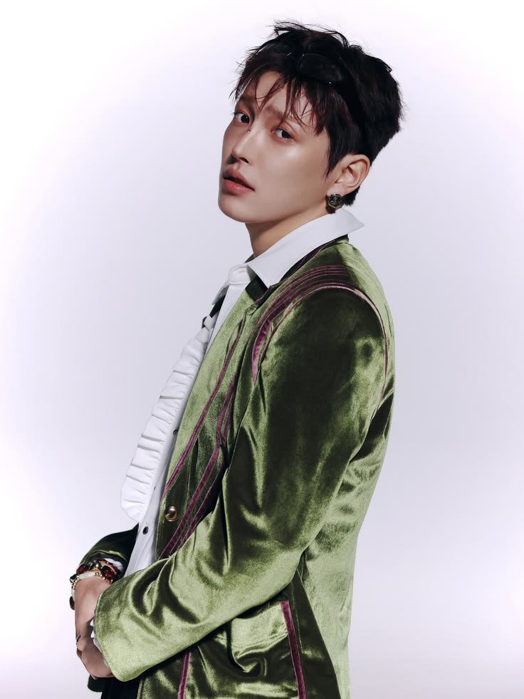 npomvtt's tweet photo. PAI! Hongjoong do ATEEZ ao ser questionado se gostaria de morar em Los Angeles:

'Eu tenho meus 7 meninos lá em casa, essa que é a coisa mais importante pra mim' https://t.co/JZTzoQ3DG0