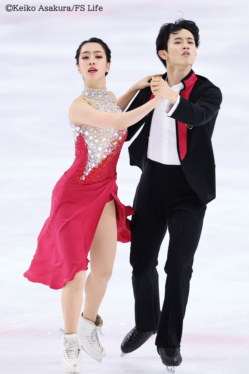 fskating_Life's tweet photo. ドリーム・オン・アイス2026 が開幕！新シーズンのプログラムが披露されました。
6/28までKOSĒ新横浜スケートセンターで開催。
#DOI #ドリームオンアイス
#吉田唄菜＆#森田真沙也 RD「Dance Mascabre / Carnival Chant Bateria」
#櫛田育良＆#島田高志郎 RD「And The Waltz Goez On / Libertango」 https://t.co/pChn3LTW84