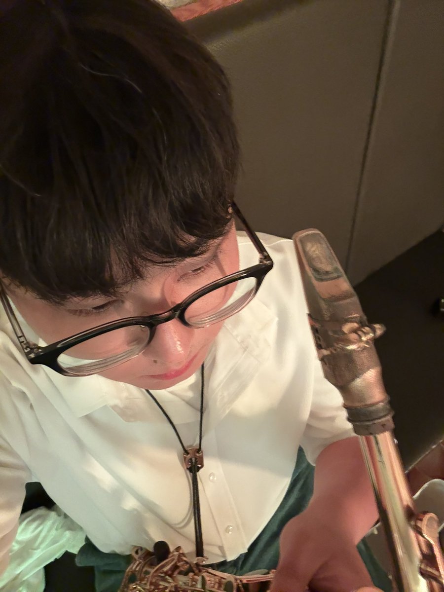 Rio_Saxophone's tweet photo. 너 오늘 좀 달라보인다? https://t.co/kJRDwmyfHl