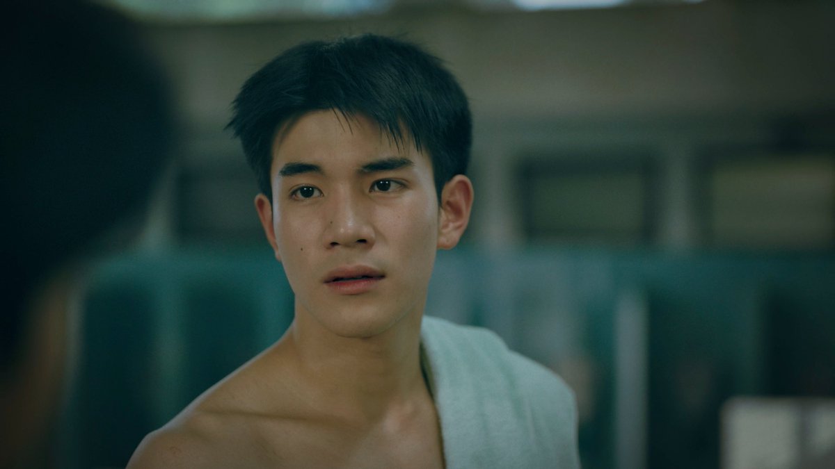 gem4mysunflower's tweet photo. pls tell me i wasn't the only one who was kinda annoyed by kongdech like he had every right to feel hurt but he handled it so poorly. tan was clearly going through smtg and instead of trying to understand him, he kept questioning his morals and making him feel worse. if your friend is struggling sometimes they need understanding more than lectures. 

#TicketToHeavenEP5