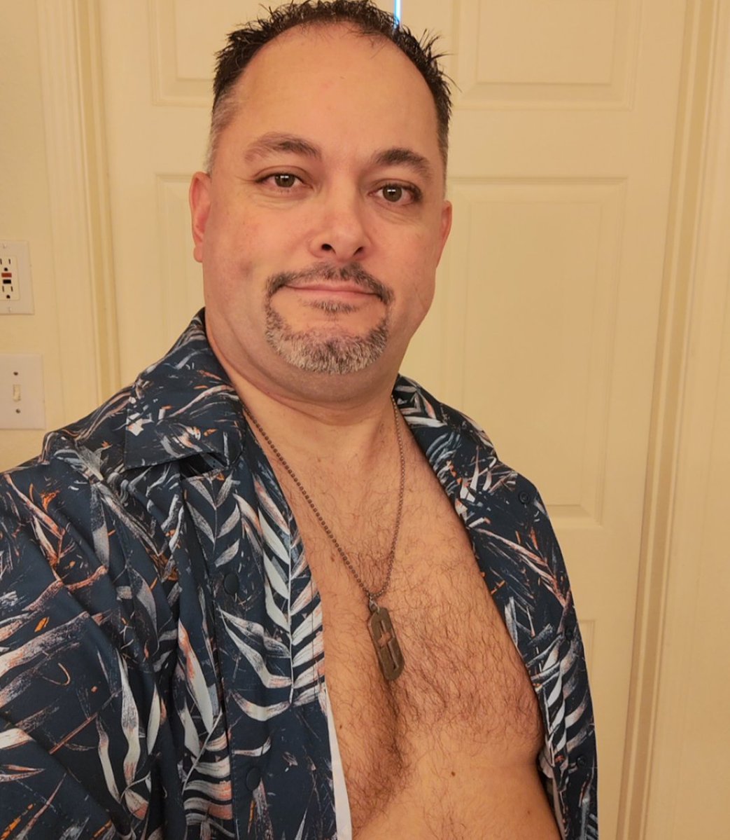 BIGDOG7791's tweet photo. @rwkmr36697618 @xgylj47295575 My cock is hard for you https://t.co/3c4ZxdT2Eh