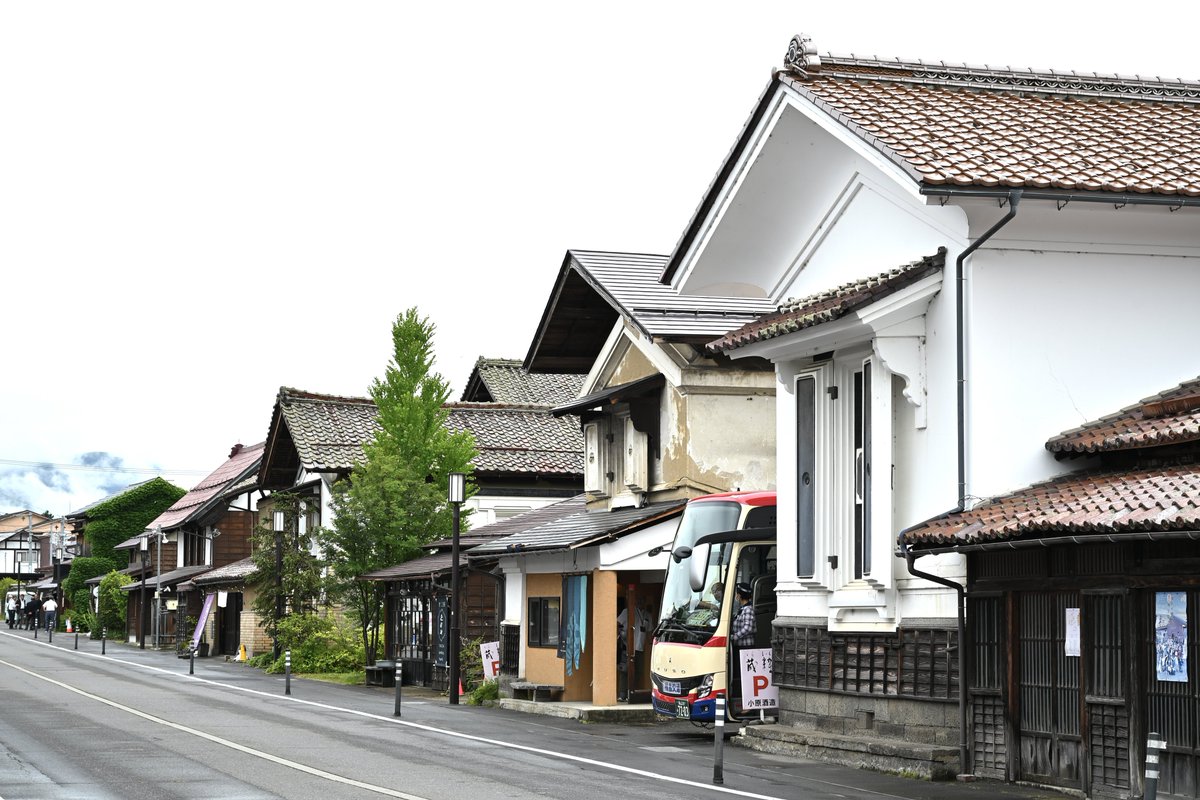 喜多方市•小田付の重伝建地区を散策。伝統的な商家が建ち並ぶ街並みで