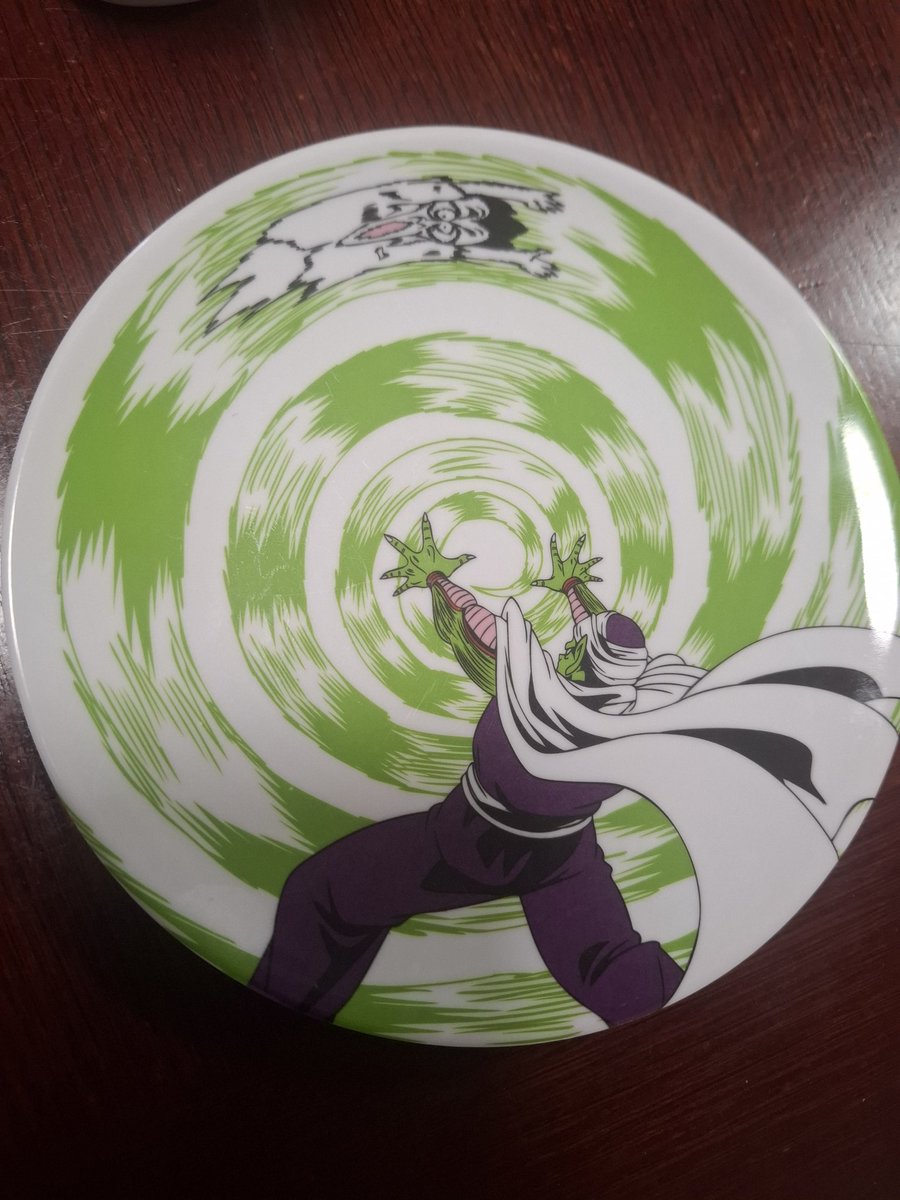 kumakappa's tweet photo. 我が家にいつのまにかある、このお皿をデザインした人は天才だと思う。
そして大好きなこのお皿に何を盛ったら良いのか、腕が未熟ゆえ正解がまだわからない。
皆さんなら何をのせますか？ https://t.co/d1D4dWttXd