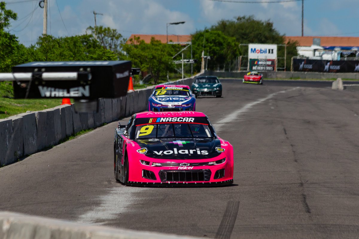 Telcel_Racing's tweet photo. En marcha la 6ª fecha de NASCAR México Series desde Querétaro. Pueden seguir la transmisión en https://t.co/xBqYki5dxp. 💻

#AMáximaVelocidad https://t.co/L4AxmJKpf2