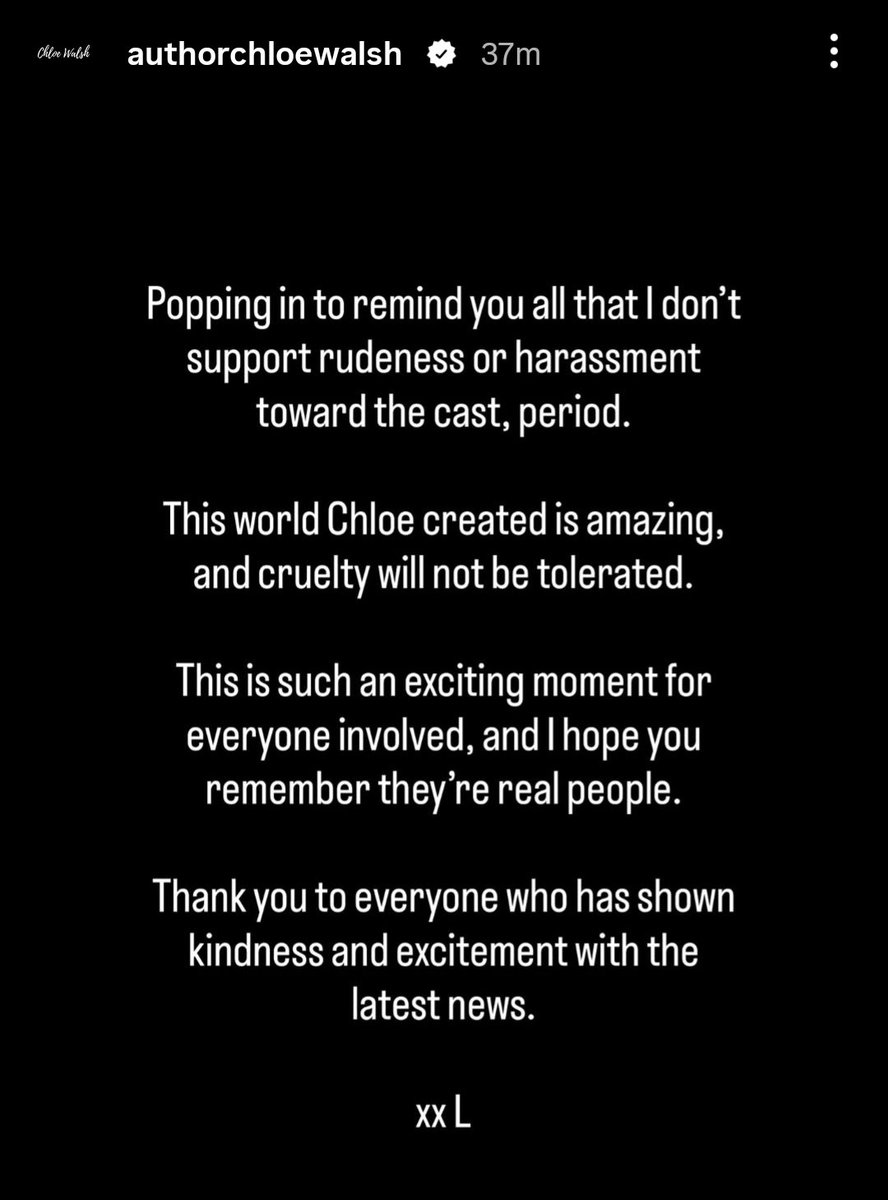 TommenUpdates's tweet photo. ⚠️ La asistenta de Chloe Walsh, L, nos recuerda con este mensaje que ha subido a Instagram que respetemos al nuevo cast. Que el mundo que Chloe ha creado es maravilloso y que no se tolerará el odio.

Agradece también a todos los que han mostrado amabilidad ♥️ https://t.co/VfmkDXSGhz