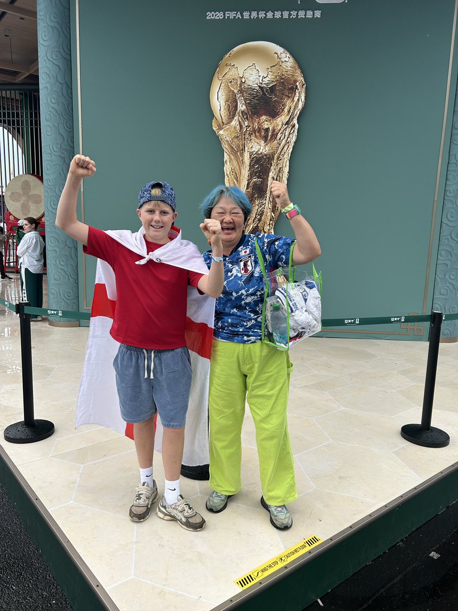 MiyuKick33's tweet photo. 今日はこちら。イングランド🏴󠁧󠁢󠁥󠁮󠁧󠁿 vsパナマ🇵🇦 スタジアム🏟️デカい割に、導線決まってないから、コンコースはすし詰め状態。 https://t.co/BEXsKlrbLW