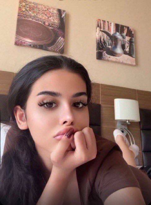 3mtkmila's tweet photo. لجين 😵‍💫

كىىىمك لا تشيل عينك عن رجولها !🤏🏻😭 https://t.co/a3pzHUwSmX