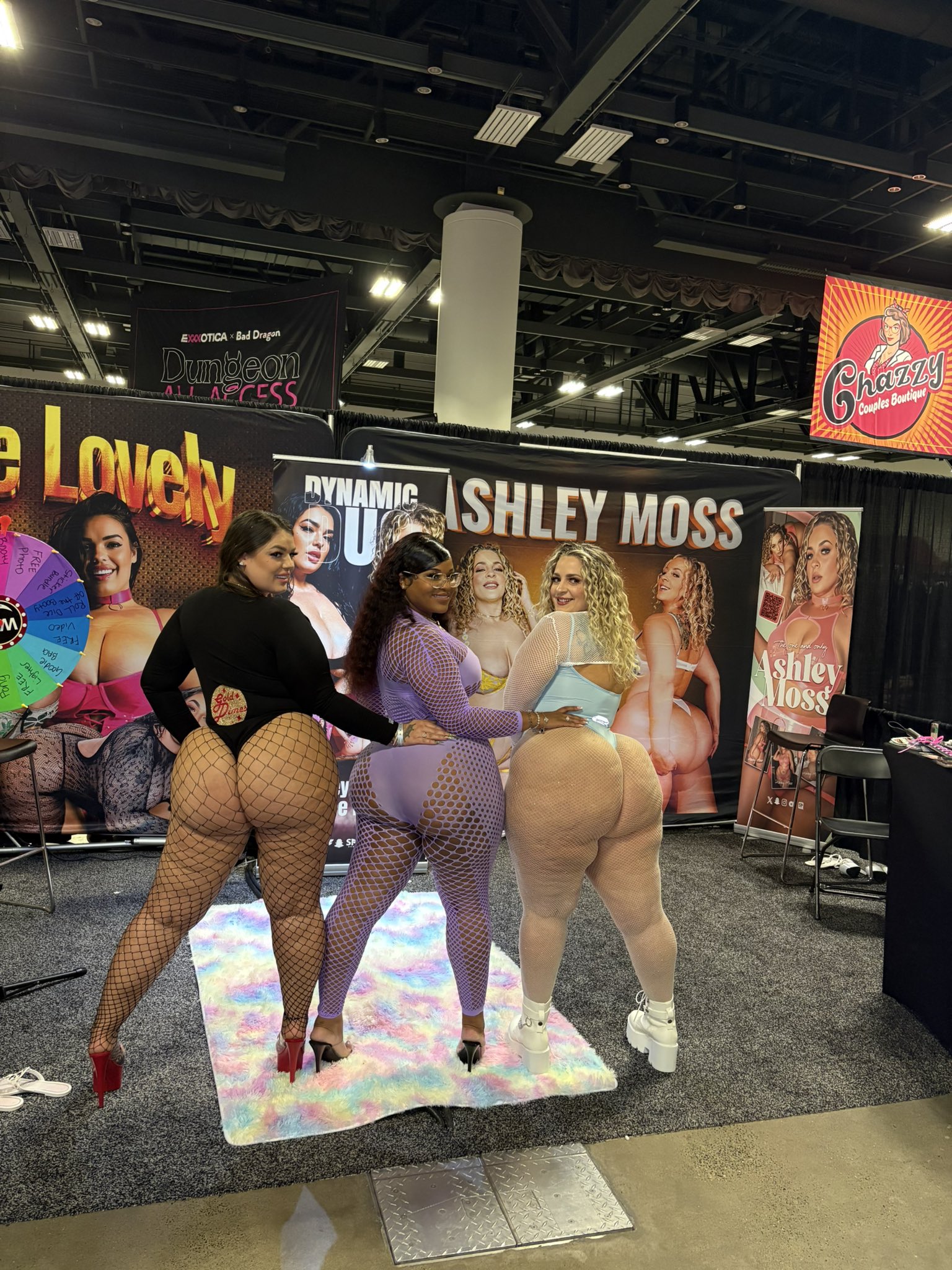 Minneapolis Exxxotica 💗 @itsMsBrelovelyy @Its_1ashley https://t.co/9noPp67rSn