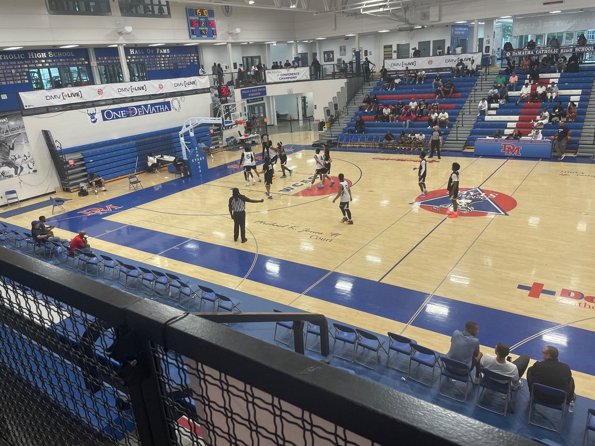 NoThreePutts13's tweet photo. @MattGrossenbach These are their two teams playing against each other!  At DMV Live.  Don’t see a lot of college coaches 😂😂 https://t.co/mvQdw4telD
