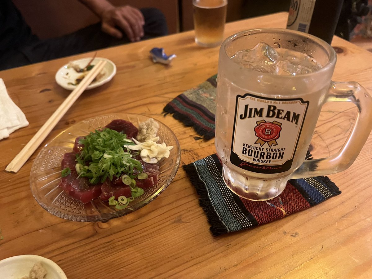 STX2000's tweet photo. いやはや、昨夜は飲み食いしすぎた感が。。(笑)

締めの味噌豚骨味な沖縄そばも、美味かったなぁ。。

また次の現場が始まるまで、しばし沖縄県には来ないけど、色々調べておこう。

さてと。福岡へ帰るか。
ガンダムベース福岡は、祭りみたいだしww

#沖縄
#仕事してるよ
#出張 https://t.co/p5JbiU9bAw