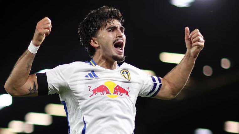 SaintsTalkk's tweet photo. 🚨Brighton have a greed a free with Leeds United for centre-back Pascal Struijk. 🇳🇱

4 year contract signed and announcement will be on Monday evening-Tuesday morning. 👀

#LUFC #BHAFC https://t.co/HZutqbzRQc