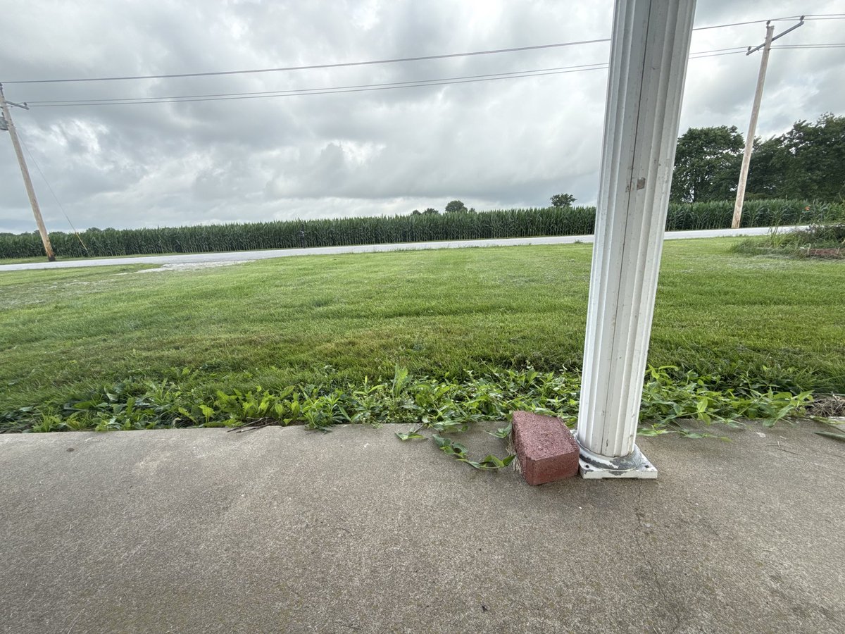 indecisiveemama's tweet photo. The view from our new front porch 😍🥹 this is the life I’ve dreamed of for so long https://t.co/CT1sPI7Bj6