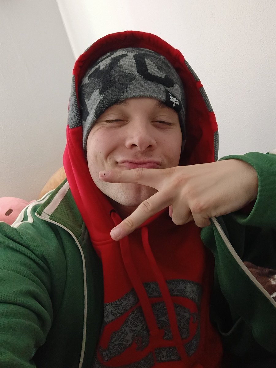 gazthagh0st's tweet photo. @amyy_tweetz Bouta say yo to Mr. White https://t.co/zVXIg57Z3v