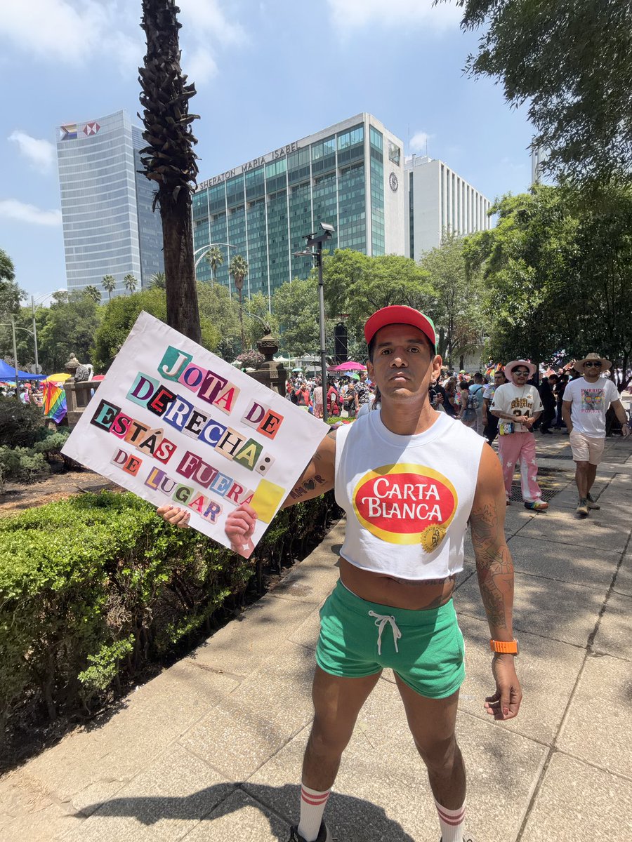 PaveloRockstar's tweet photo. Ser jota y de derecha es una contradicción burda y absurda.

🔥🔥🔥 https://t.co/Nb09vd0qQ7