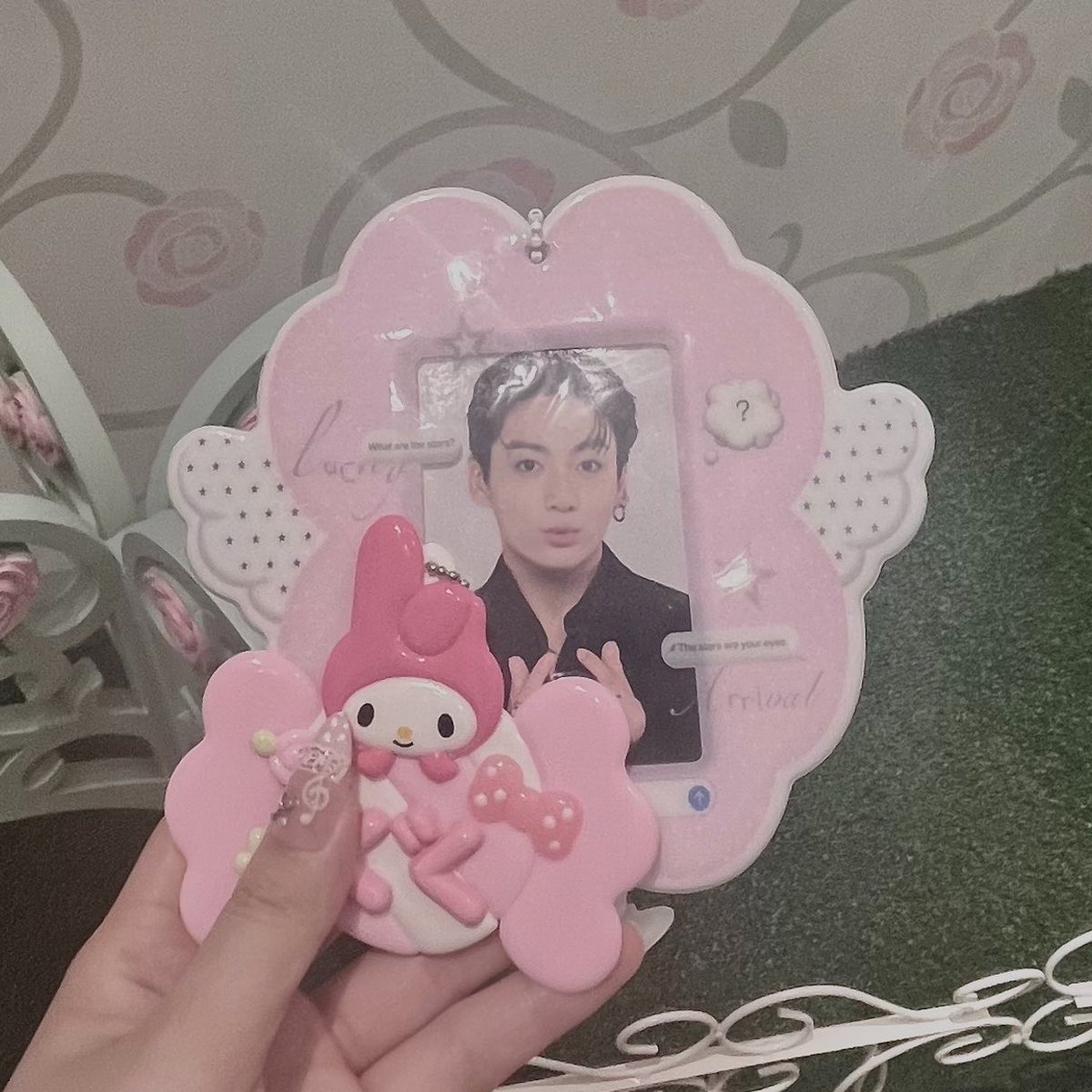 m3iiyx's tweet photo. 🏷️⋆꙳𝜗𝜚꙳.*

𝐉𝐮𝐧𝐠 𝐤𝐨𝐨𝐤 ｜𝐕 ｜ 

07line｜ 大学1回生 ｜京都｜

7人皆大好き🫶🏻💜 ̖́- 
一緒にオタ活出来る子を探してます🍀*゜

 #armyと繋がりたい #btsarmy https://t.co/LrBdH94kn3