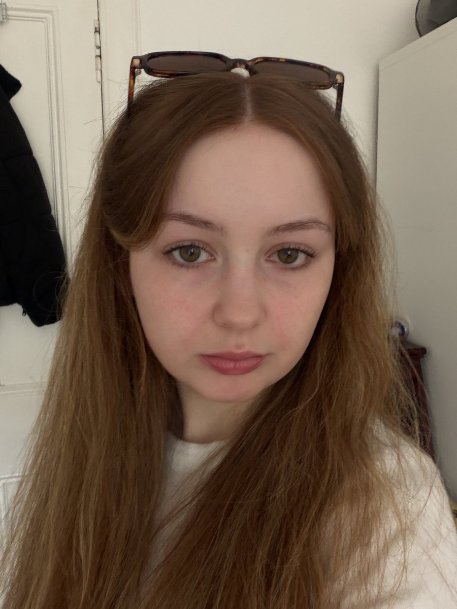 aislinn tweet media