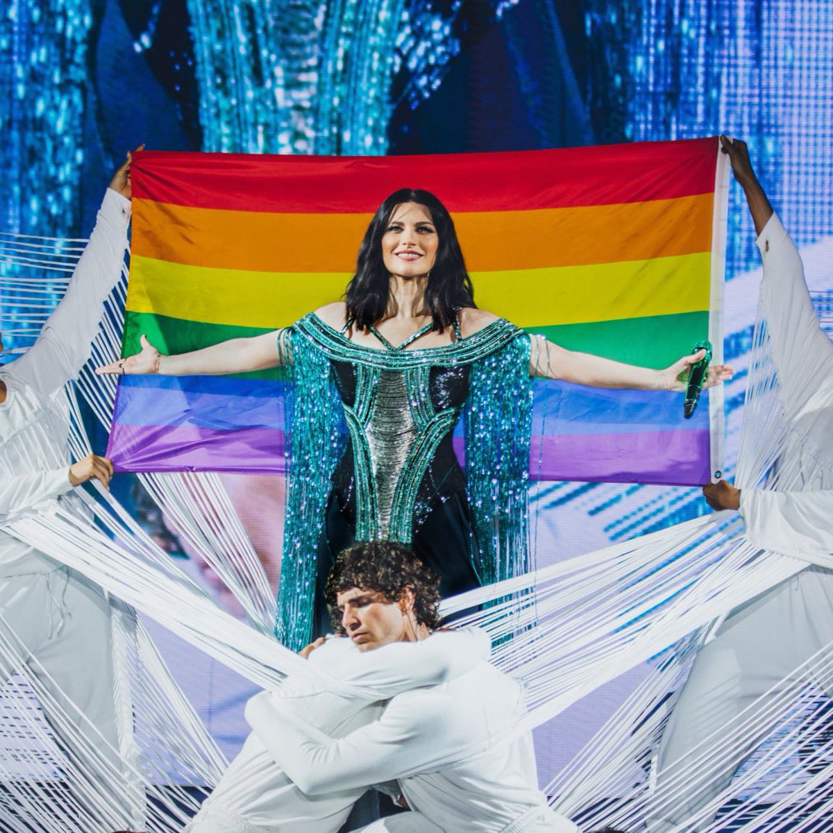 inescq_'s tweet photo. más lesbiana que ayer, menos que mañana ❤️🧡💛💚💙💜🩷 https://t.co/4KoLWFofkq
