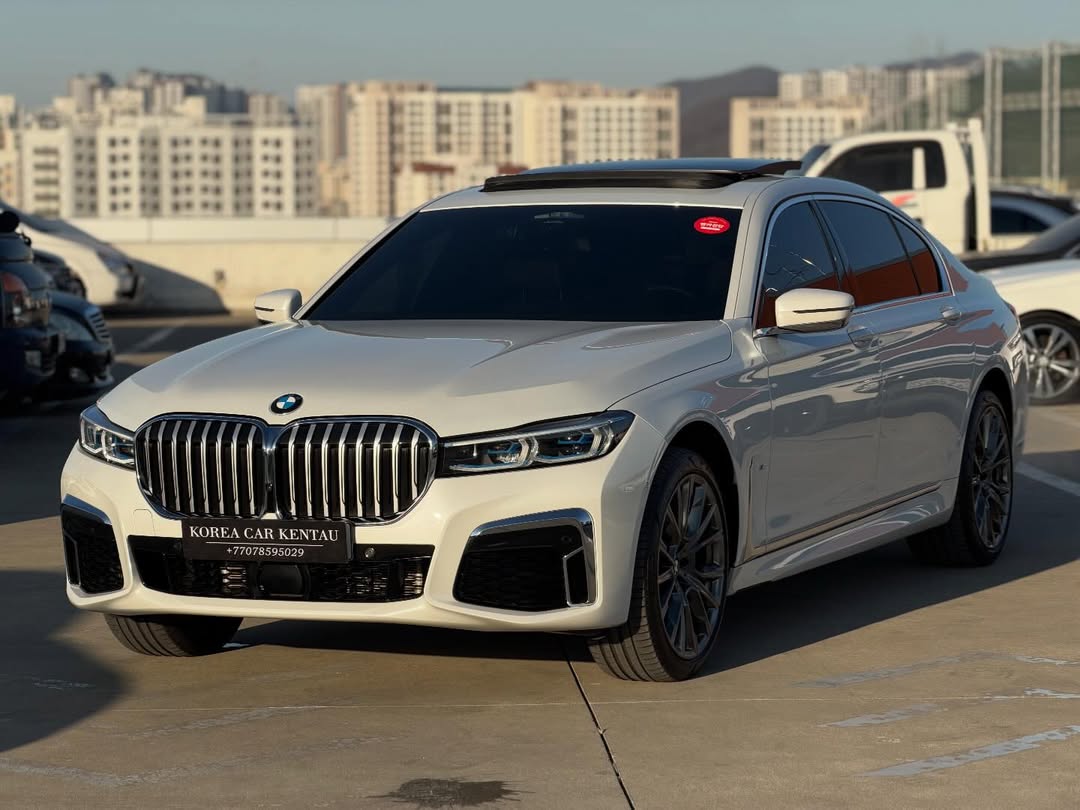 TorquePrime's tweet photo. BMW G11 740Li M Sport 2022 https://t.co/acoywXLzhn