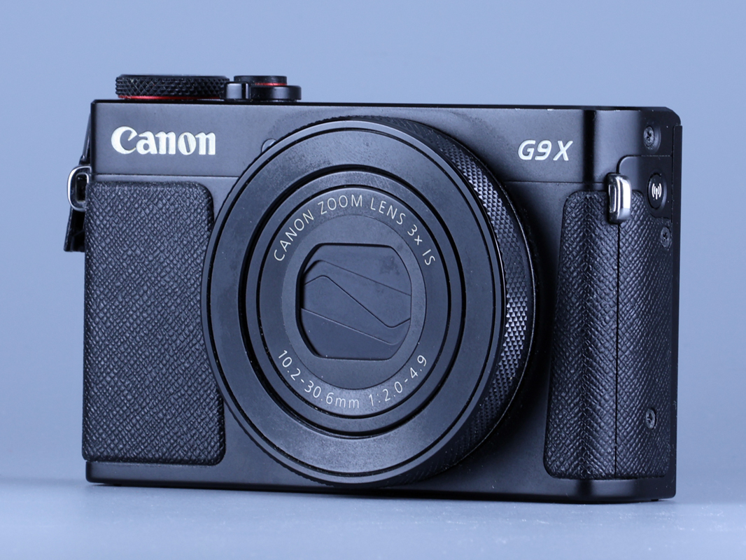 これまで我が右腕、目としてがんばってくれたコンデジ、Canon