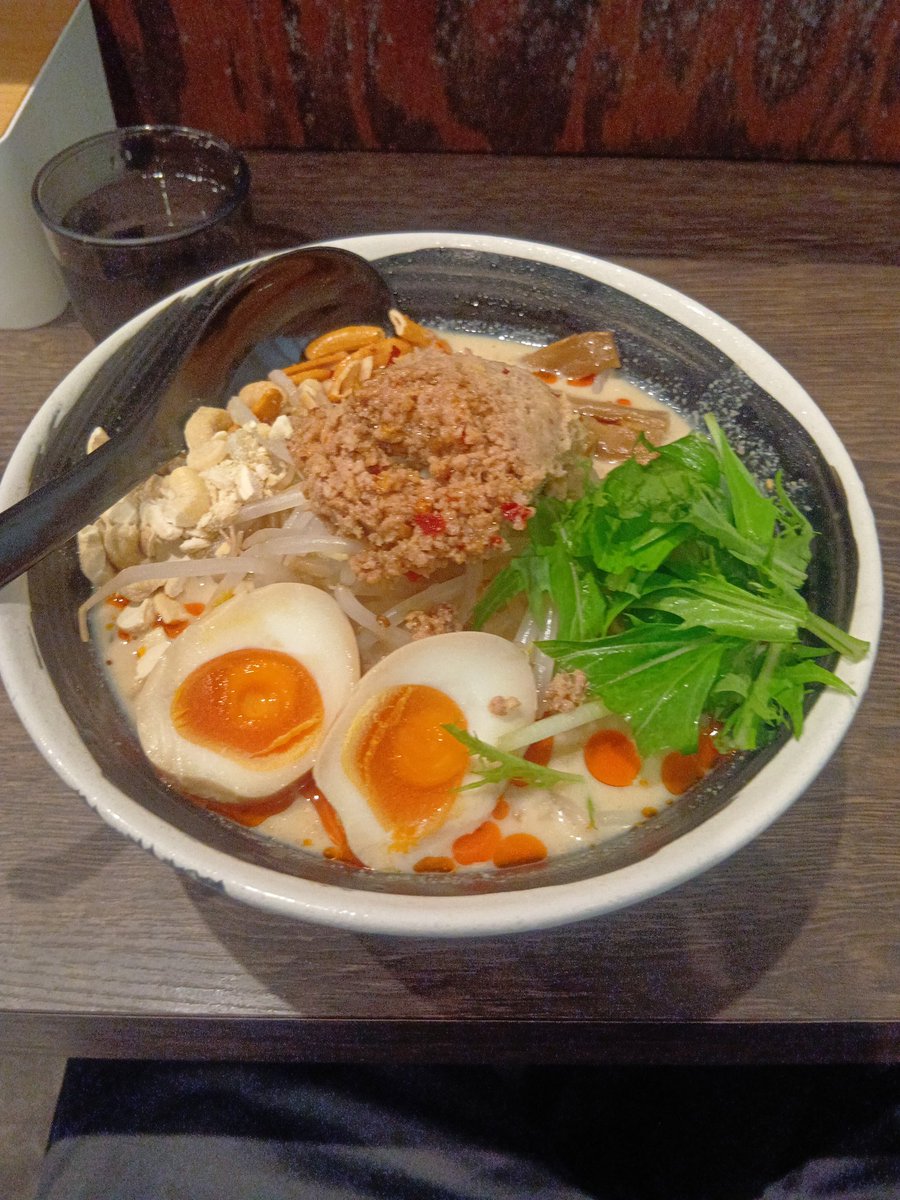 bueru's tweet photo. 札幌ラーメン左馬さんで朝ラー。そろそろ終わりが近いのかな？限定の冷やし豆乳担担麺です。コクがある豆乳担々スープに山椒たっぷりふるとシビカラ美味しいんですよねぇ。 https://t.co/bxuqLkS7OG