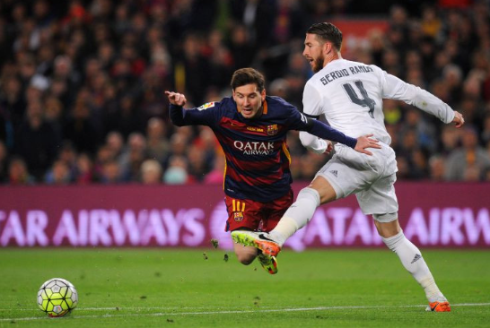 AkjsdWsad's tweet photo. @javiqm94 este es una leyenda de tu selección, gallego culo roto. Eso pasa cuando empezaste a ver futbol hace 15 días. Se llama sergio ramos por si no lo conoces https://t.co/4XmtAWfdsh