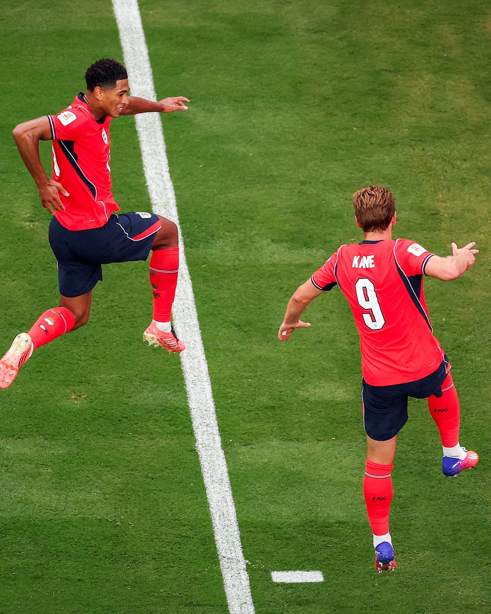 RMCF_Minuto93's tweet photo. 🏴󠁧󠁢󠁥󠁮󠁧󠁿ベリンガム × 🏴󠁧󠁢󠁥󠁮󠁧󠁿ケイン

イングランド代表でも別格な2人 https://t.co/5kPQ5oeXYR