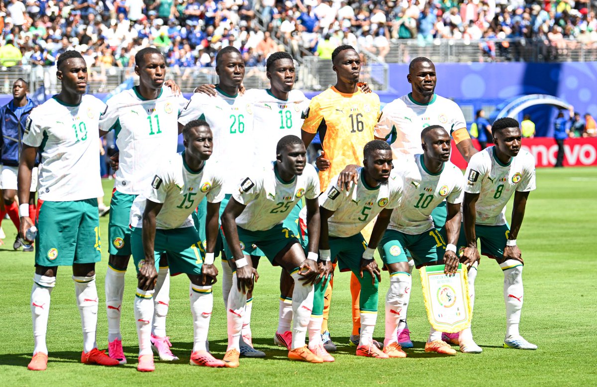 _BeFootball's tweet photo. 🚨🚨💣 L’ANGLETERRE 🏴󠁧󠁢󠁥󠁮󠁧󠁿 AFFRONTERA NORMALEMENT LE SÉNÉGAL 🇸🇳 EN 16es DE COUPE DU MONDE !!!!! 🌍🥵

Les deux pays s’étaient déjà affrontés en 1/8e de finale de Coupe du Monde 2022 (🏴󠁧󠁢󠁥󠁮󠁧󠁿 3-0 🇸🇳) https://t.co/m3MW4qz47h