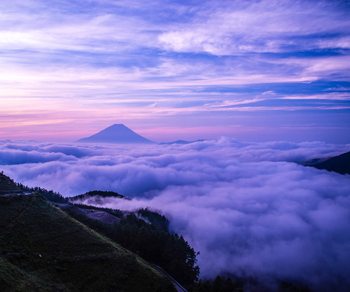 hina21no3's tweet photo. 雲海に聳える

櫛形山で以前撮影
#富士山　#雲海　#mtfuji https://t.co/nPZajWHKqw