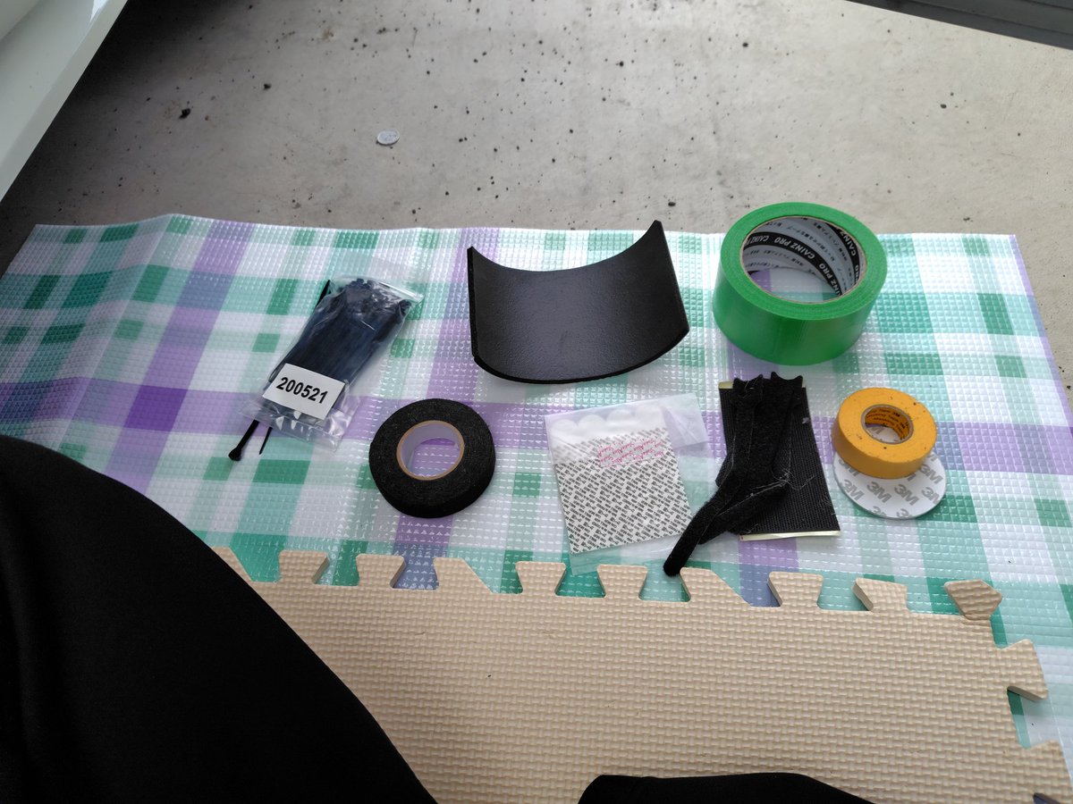 makkunffu's tweet photo. ワンタッチウインカーとブレーキホールドオートユニット

これらを手持ちの物でどう収めるかで朝から悩んでおります😅 https://t.co/Mg6mACK63W