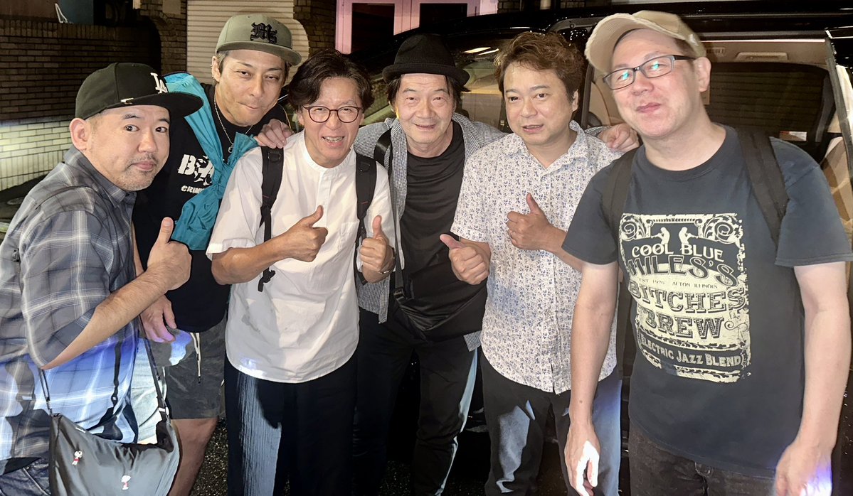 Kaoru_Abe's tweet photo. 早朝の新幹線で東京戻り

お墓参りの帰りに

及川さんの大阪でのライブを観戦

越智さんのドラミング素晴らしかった！

そしてあの会場でラインナップで

名前呼ばれた時の歓声は

生涯忘れることはありません

本当に有難うございました！

全員と写真撮れなかった https://t.co/0utoQxjcVf