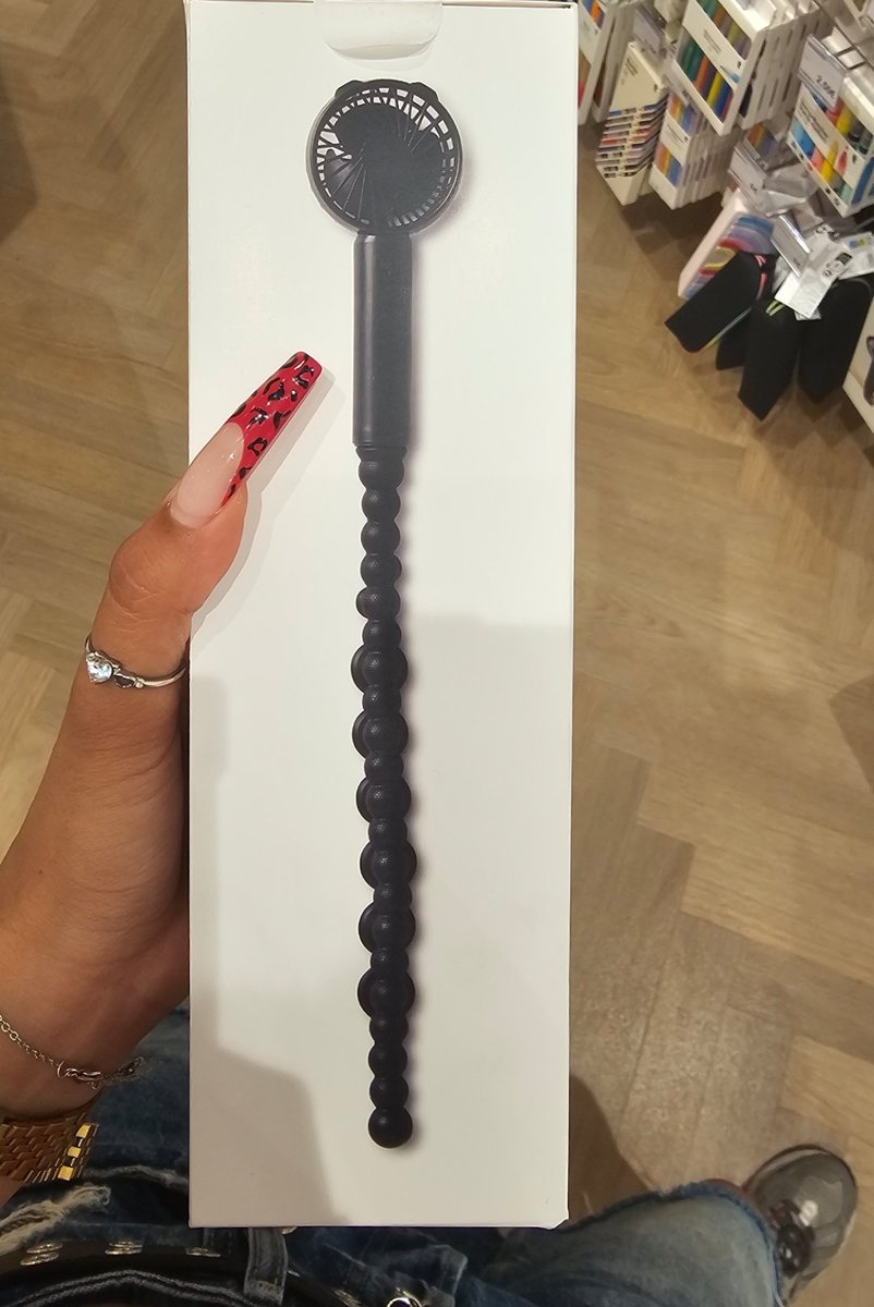 hhmnyari's tweet photo. does anyone need an analbead fan https://t.co/TR5xksxxDu