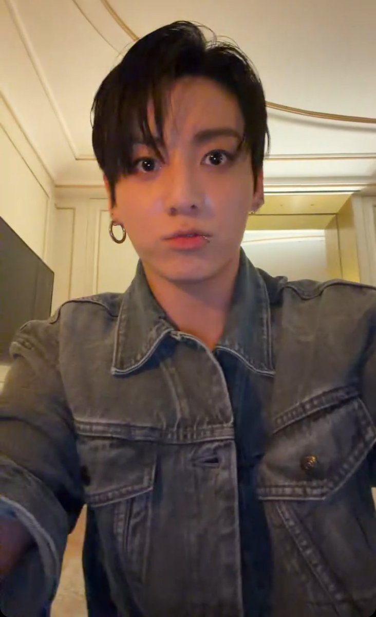 dalbit_bangtan's tweet photo. https://t.co/DxvPf2TCNV https://t.co/e8Drx1zX5x