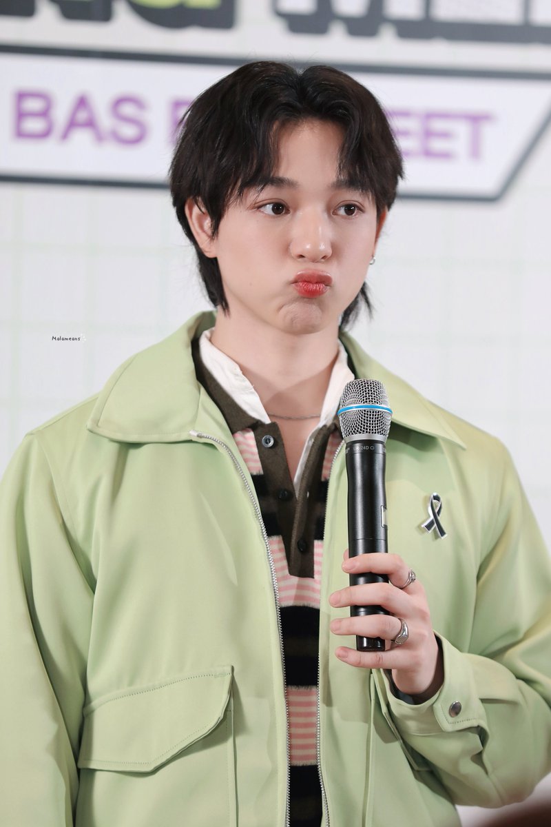 HappyMKBA's tweet photo. เอ็นดูมากลูก หนูอยากได้อะไร❤️

BBAS AIS EXCLUSIVE FANMEET

#AISxBasHatSanat #AISCallingMelody
#บาสเด็กอ้วนที่แท้จริง https://t.co/XCaMDHxTyy