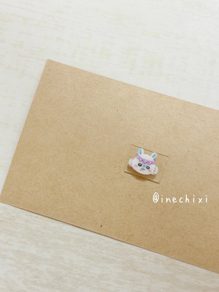 inechixi's tweet photo. ちいかわのモモンガ　ネイルパーツ🩵 https://t.co/YjLUBUaJbR
