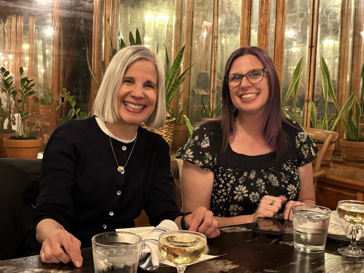 EastWestLit's tweet photo. Catching up on #ALAA26 
Friday: East/West 📚 Family 📚Dinner @jimaverbeck @beroldewdney @meganefreeman @LernerBooks Senior Art Director Danielle Carnito @CarolCHinz @PatriciaNewman @KimberlyBiddle4 @JanetNolanBooks @NicoleMHewitt @ALALibrary https://t.co/QUP4Qpi5nT