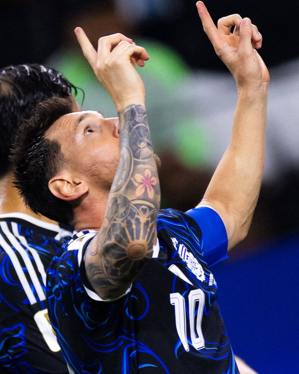 Messias30_'s tweet photo. La primer señal al cielo con 39.

❤️ https://t.co/DOVZEog1On