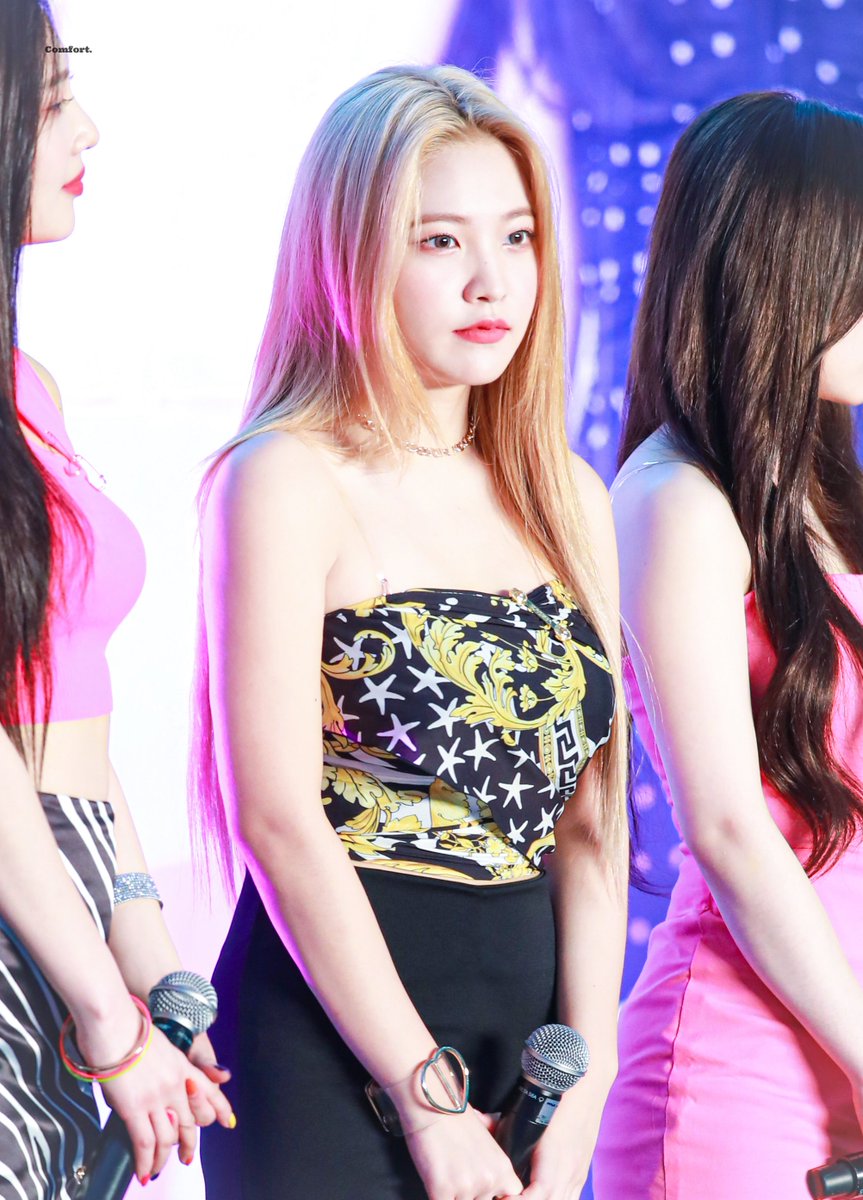 comfort0305's tweet photo. 190730 천사야🪽

#예리 #YERI
#레드벨벳 #REDVELVET https://t.co/5KDcMSJoCw