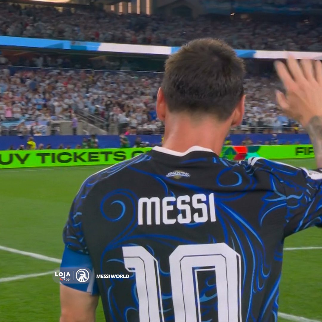 aji3n's tweet photo. اعشق ميسي 🇦🇷🤍
#messi https://t.co/i5YVoNmiNg