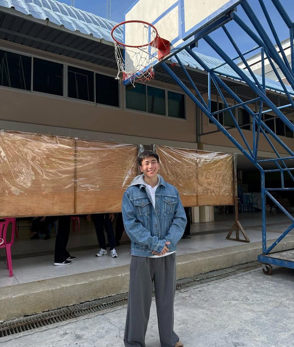 Skyboyz15's tweet photo. 🗳️"นนกุล" โพสต์ภาพเชิญชวนแฟนคลับเข้าคูหา เลือกตั้งผู้ว่าฯ กทม. อย่าลืมมาใช้สิทธิ์เลือกตั้งกันนะครับ 🤍🫡 
พร้อมกันนี้ นนกุลยังได้ระบุข้อความเชิญชวนแฟนๆ และประชาชนทุกคนว่า "อย่าลืมมาใช้สิทธิเลือกตั้งกันนะครับ 🤍🤨" เพื่อกระตุ้นให้คนกรุงเทพฯ ออกไปทำหน้าที่พลเมืองในการเลือกตั้งผู้ว่าราชการกรุงเทพมหานคร
#นนกุล  #เลือกตั้งผู้ว่ากทม #ผู้ว่ากทม 
#เลือกตั้งผู้ว่ากทม2569 #เลือกตั้งกทม
